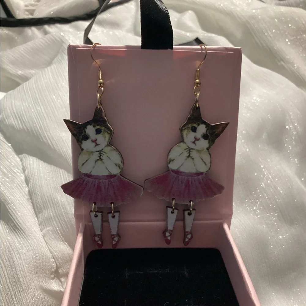 😺-Lightweight Wooden Ballerina Cat Hook Drop Dangle Earrings